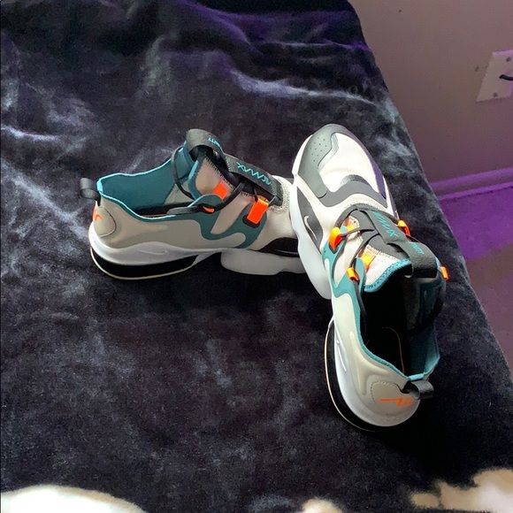 Nike Shoes - Nike air max Nike Shoes - Nike air max